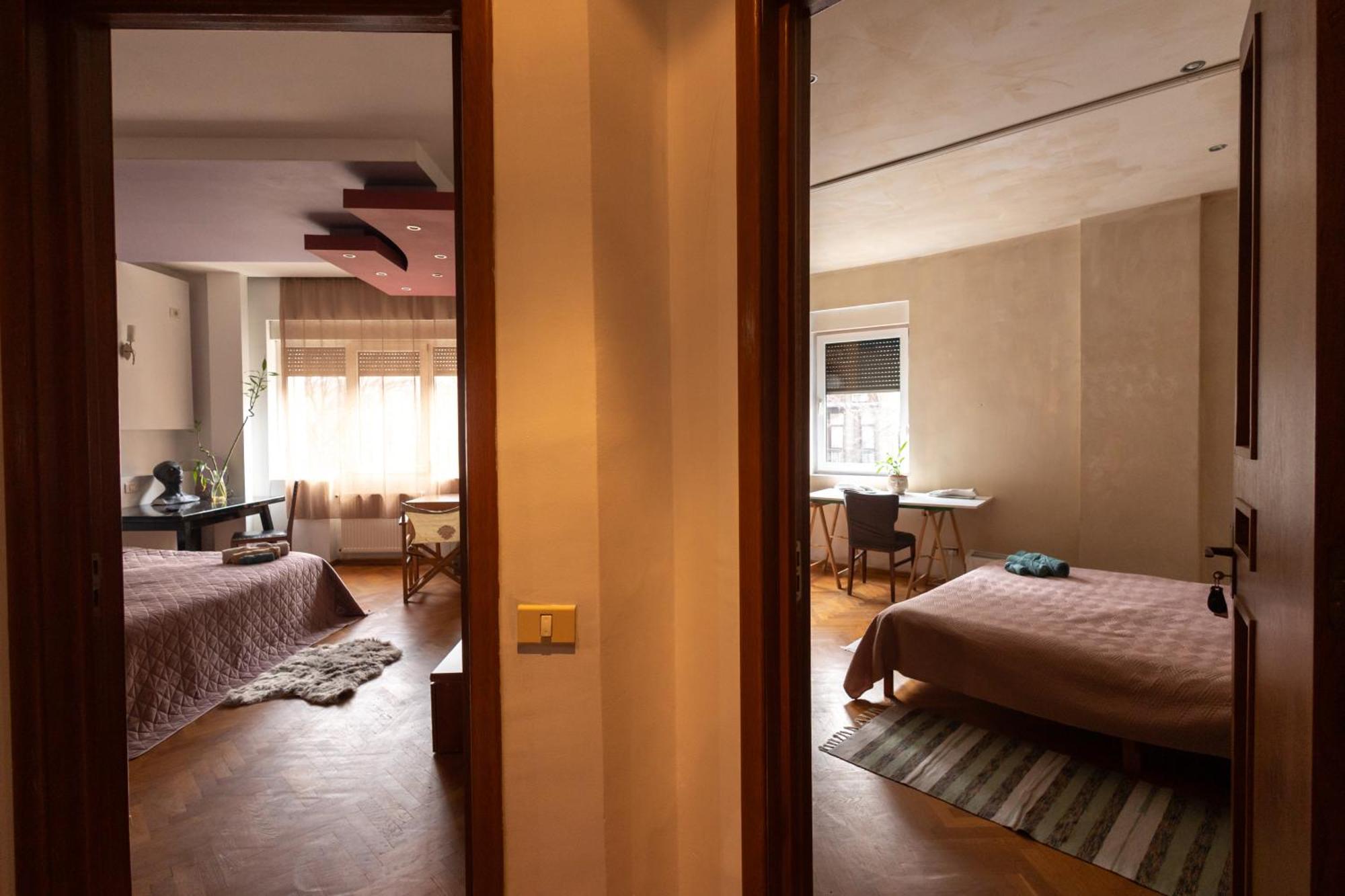 Shared Retro Vintage Luxury Apartment Bucureşti Exterior foto