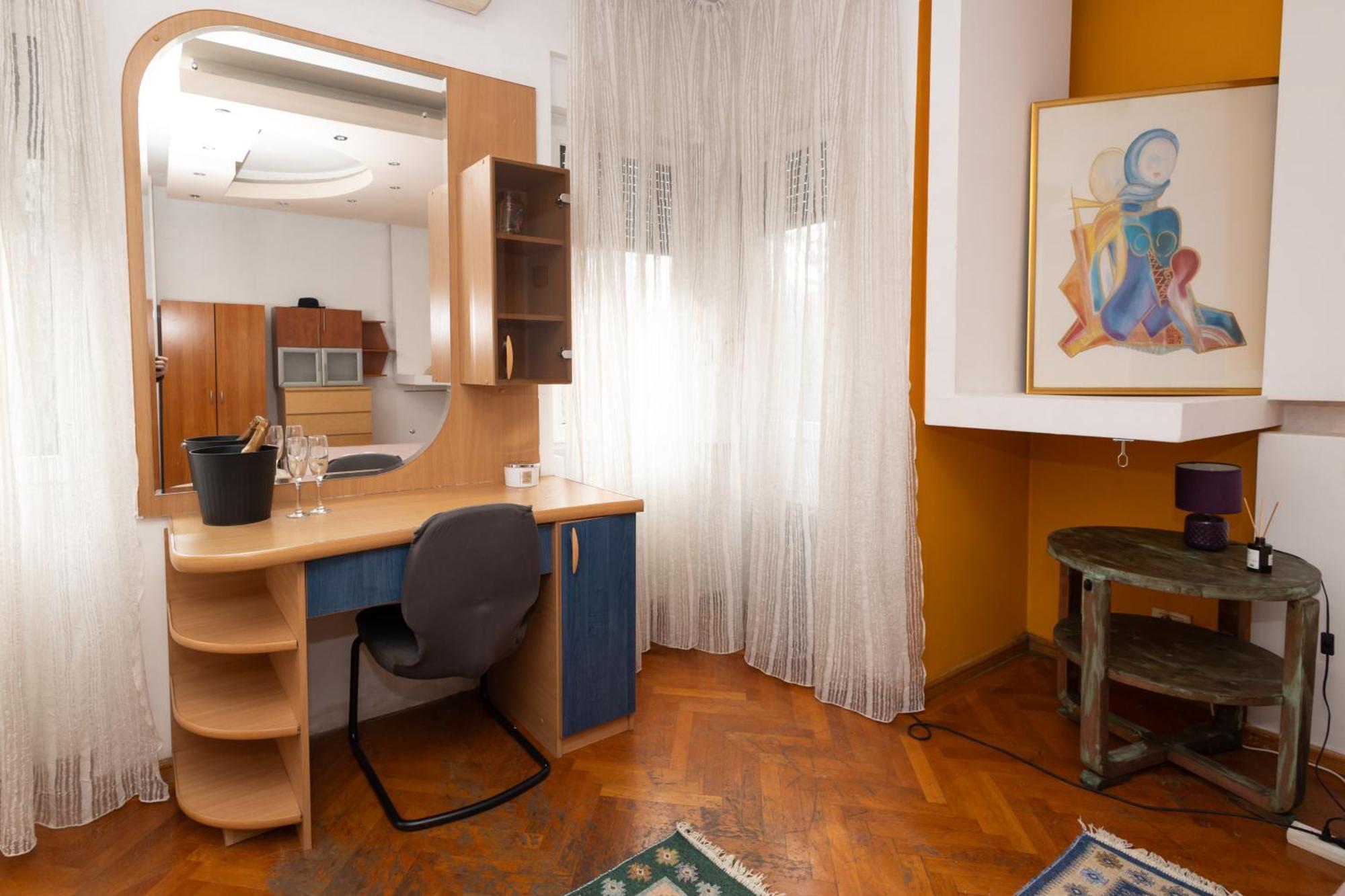 Shared Retro Vintage Luxury Apartment Bucureşti Exterior foto